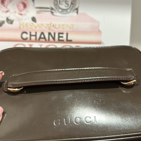 🤎Gucci Patent Leather Vanity Bag 🤎 - Picture 16 of 17